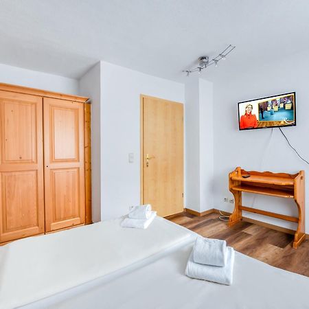 Hotel Garni Nuss ไกรน์เนา ภายนอก รูปภาพ