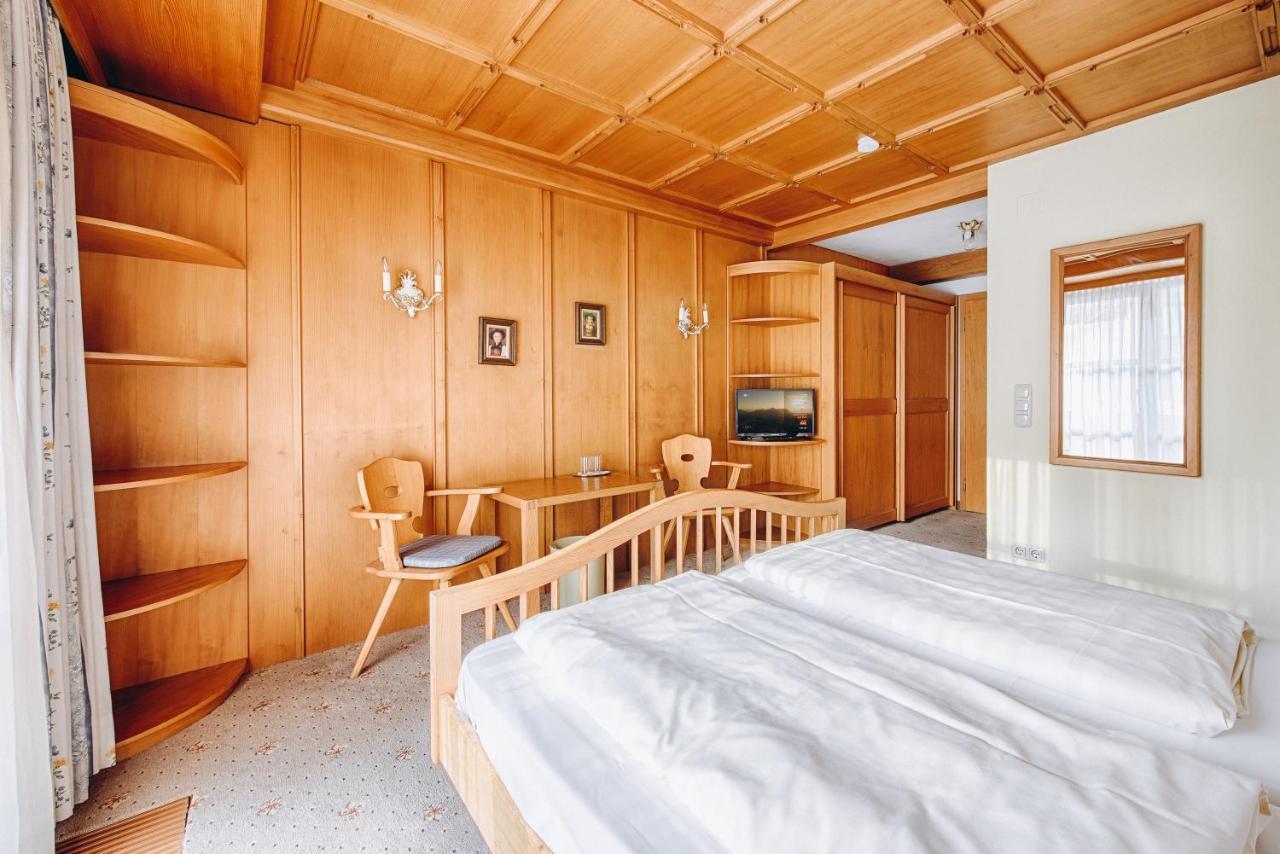 Hotel Garni Nuss ไกรน์เนา ภายนอก รูปภาพ