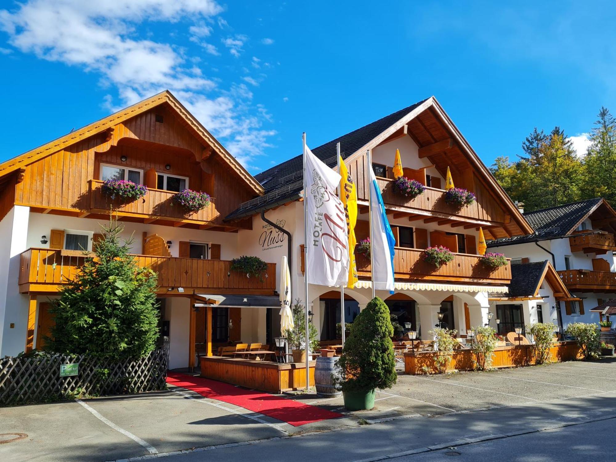 Hotel Garni Nuss ไกรน์เนา ภายนอก รูปภาพ